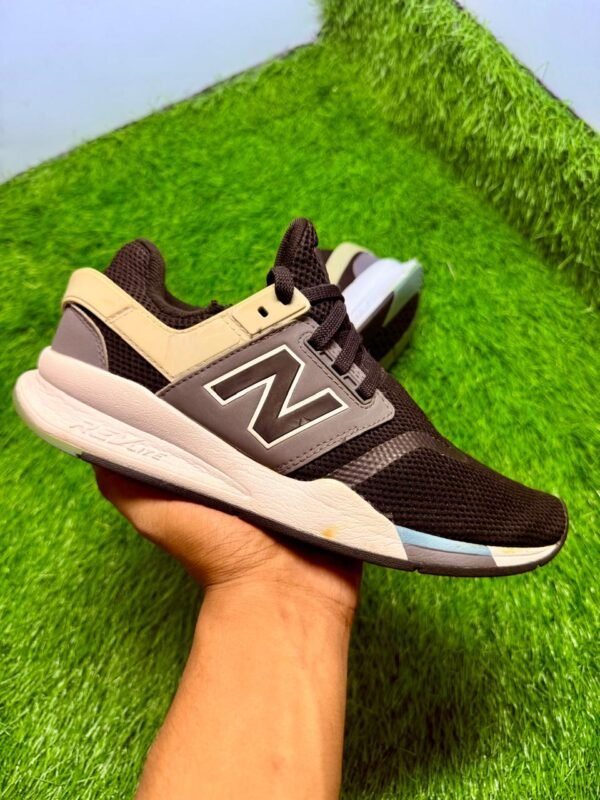 New Balance 247 v2