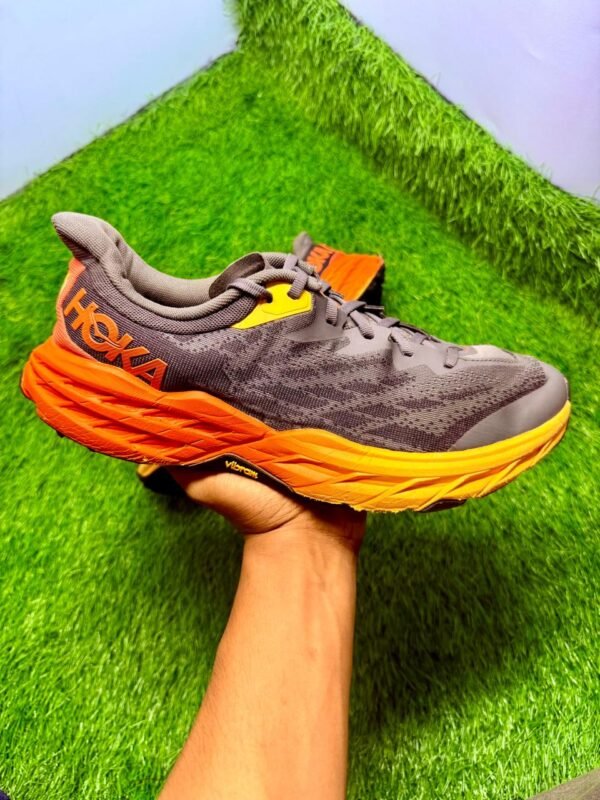 Hoka Speedgoat 5