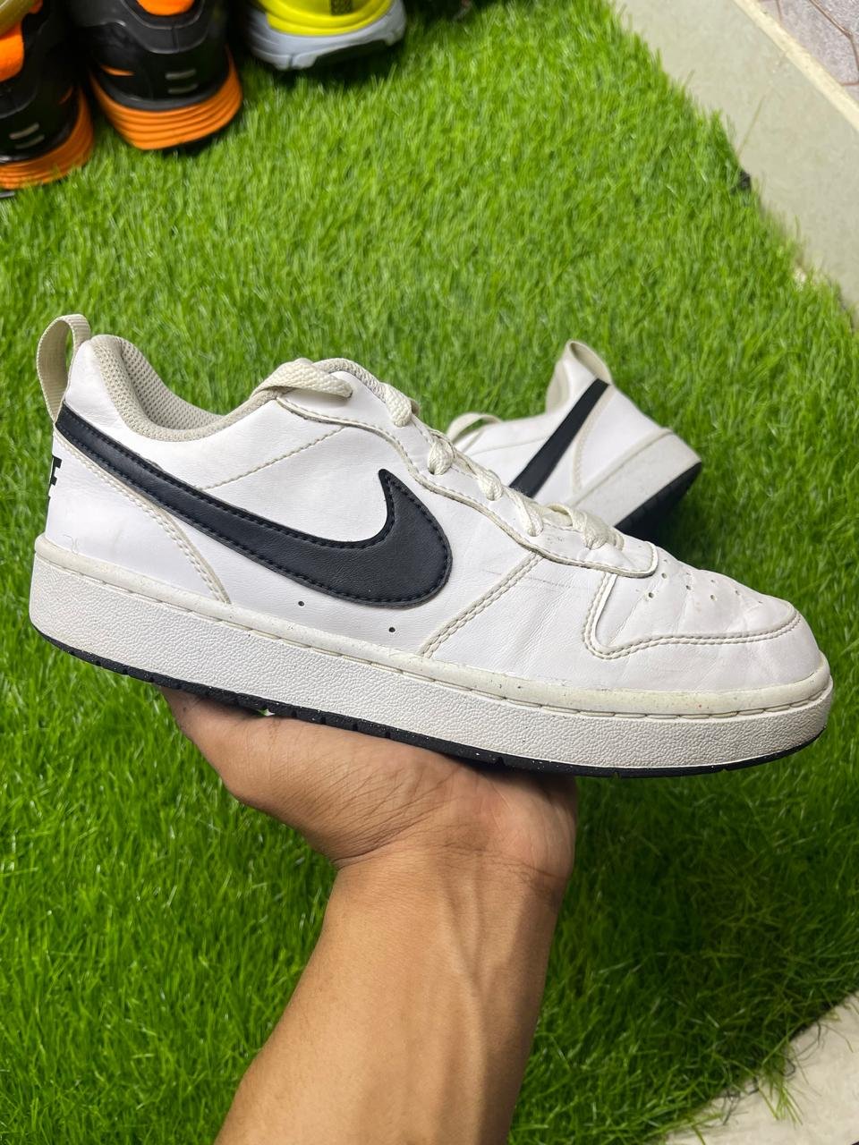 Nike Court Borough Low 2