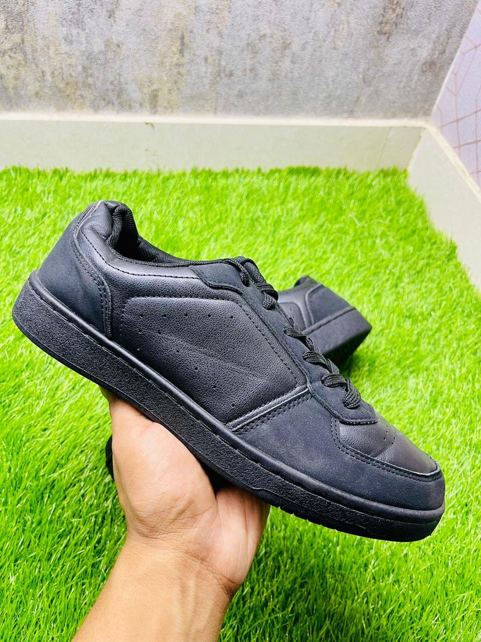 Kappa Black Low-Top Sneakr